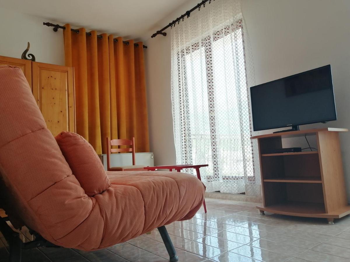 Lovely Apartment With Big Terrace In Будва Екстериор снимка